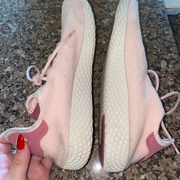 Pink Addidas sneakers - Picture 5 of 10